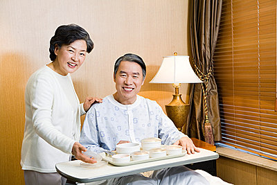 中風(fēng)病人可以做哪些復(fù)健運動