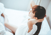 起床做什么運動好?起床時怎么活動筋骨?