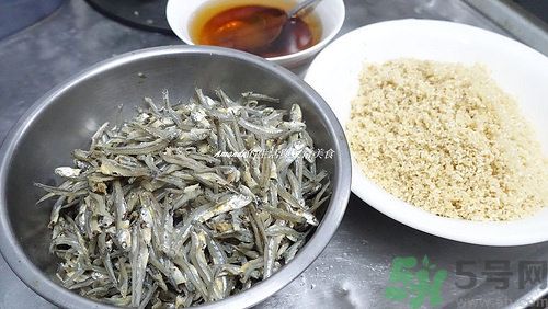 小魚干怎么炒好吃？蜜汁小魚干的做法