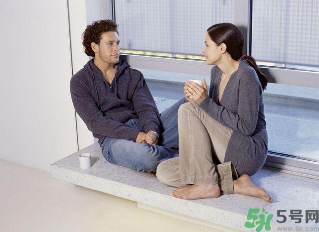 怎么樣才知道對(duì)方喜歡自己?jiǎn)?？喜歡一個(gè)人會(huì)做什么？