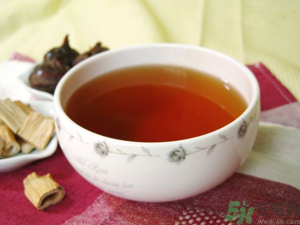 早上起床惡心想吐是怎么回事？起床惡心怎么辦？