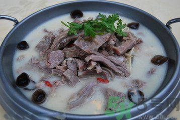 春天可以吃羊肉嗎？吃羊肉有哪些禁忌？
