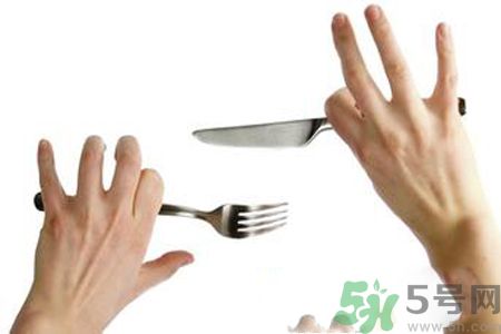 吃西餐刀叉怎么拿？吃西餐的正確方法是什么？