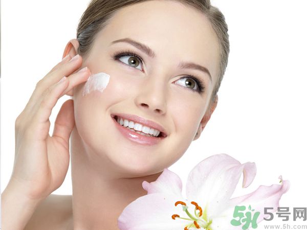 晚上怎樣護(hù)膚才是最好？晚上護(hù)膚的步驟有哪些?
