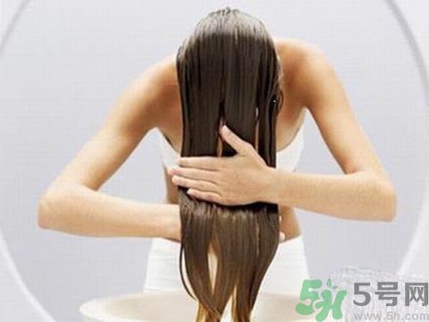 頭發(fā)分叉怎么辦？頭發(fā)油怎么辦？