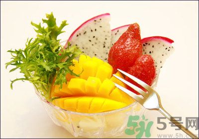 剖腹產(chǎn)后能吃蘋果嗎？剖腹產(chǎn)后能吃什么水果？