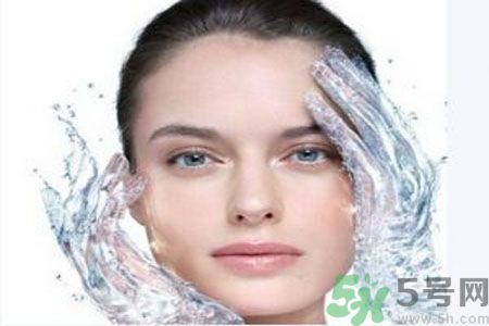 皮膚起皮怎么辦？皮膚起皮用什么護(hù)膚品？