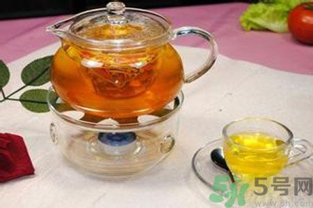 枸杞泡水有什么害處？枸杞泡水喝有什么好處？