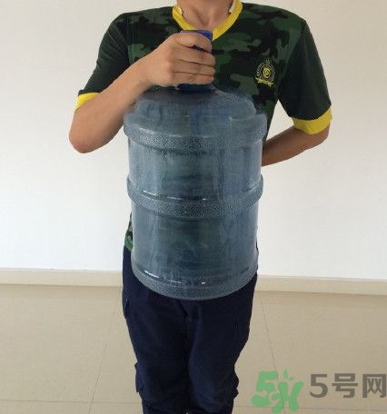 a4腰也叫水桶腰是什么意思？a4腰也叫水桶腰圖片？ 