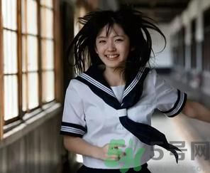 全國(guó)幾大經(jīng)典校服 總有一款你穿過(guò)嗎？