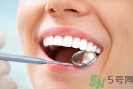 牙齒發(fā)黃怎么辦？牙齒怎么變白？