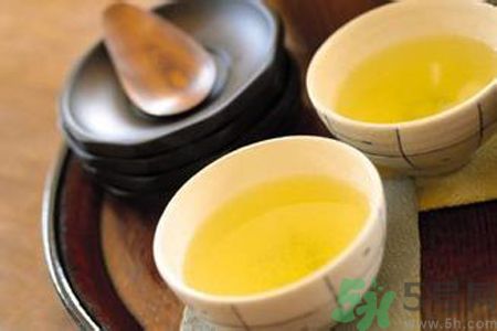 牙齒發(fā)黃怎么辦？牙齒怎么變白？