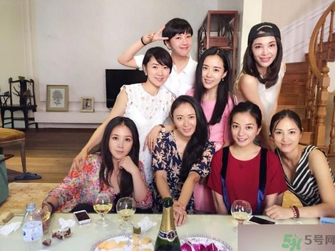 同學(xué)會(huì)有必要參加嗎？參加同學(xué)會(huì)該穿什么衣服？
