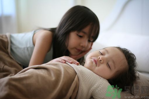 睡覺能戴手表嗎？睡覺不能帶的東西有哪些？