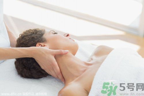 落枕了怎么辦？落枕了什么方法最有效？