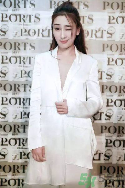 明星花式丸子頭引潮流 波叔這么萌你不愛嗎？