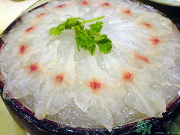 吃生肉長(zhǎng)寄生蟲？哪些生肉吃了會(huì)致命？