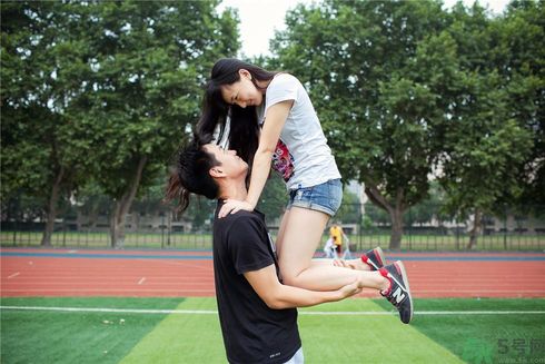 情侶最萌身高差是多少？女生多高最好？