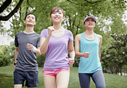 跑步前怎么熱身？跑步前拉抻運(yùn)動(dòng)圖解？