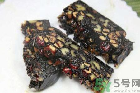 貧血吃什么補(bǔ)血？貧血吃阿膠好嗎？