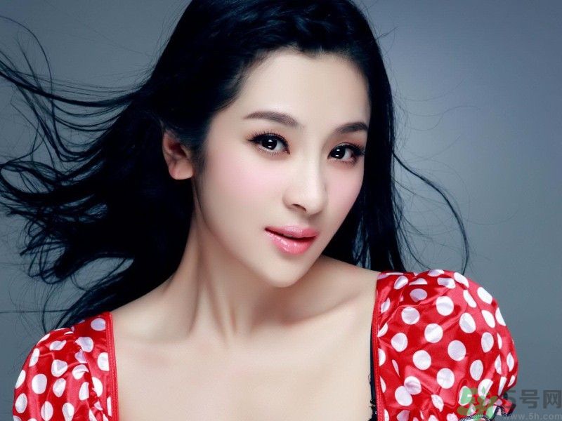 女生手腳冰涼是什么原因？手腳冰涼怎么調(diào)理？