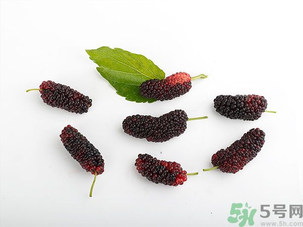 哺乳期能不能吃桑葚？桑葚產(chǎn)婦能吃嗎？