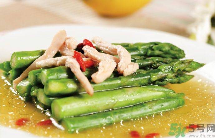 蘆筍可以炒雞肉嗎？蘆筍炒雞肉怎么吃？
