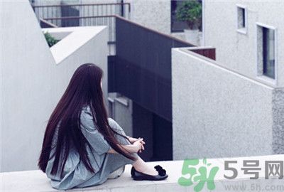 90后女孩癱瘓后出版25萬字 女人要怎樣生活最好？