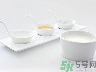 牛奶和酸奶哪個(gè)更加健康？牛奶和酸奶哪個(gè)更好？