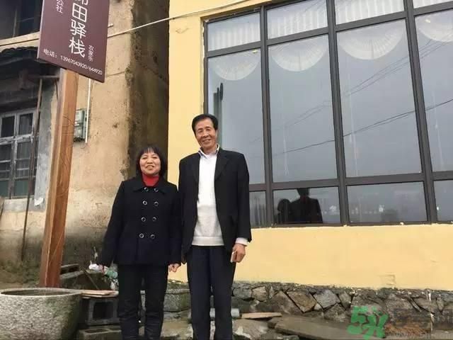 浙江富翁棄億萬(wàn)資產(chǎn)與農(nóng)婦結(jié)婚  怎樣追求真愛(ài)才好？