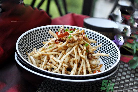 魚腥草可以燉雞湯嗎？魚腥草燉雞湯好不好？
