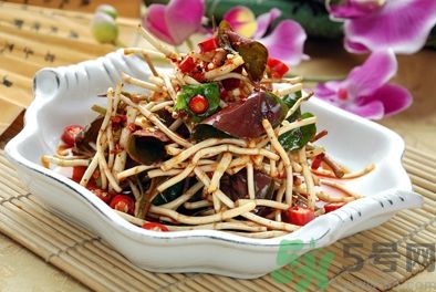 黃瓜可以和魚腥草涼拌一起吃嗎？黃瓜涼拌魚腥草好吃嗎？