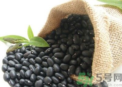 黑豆要泡多久才會(huì)軟？黑豆要越泡越久嗎？