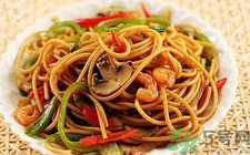 印度稱(chēng)中國(guó)炒面致強(qiáng)奸頻發(fā)  炒面吃多了好嗎?