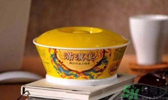 滿漢宴方便面多少錢一桶？滿漢宴方便面多少錢一箱？