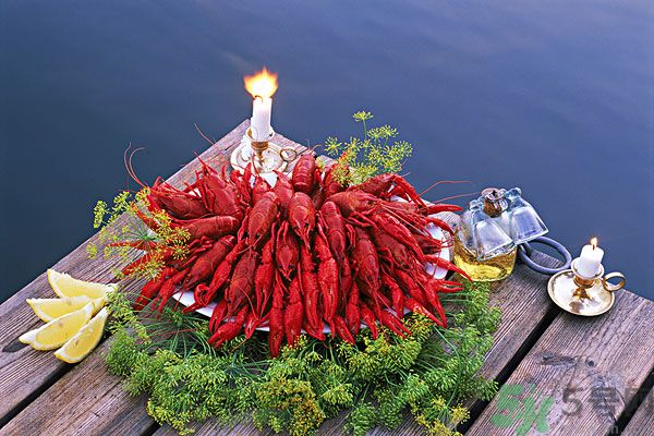 油燜大蝦為什么肉散了？油燜大蝦怎么做肉不散？