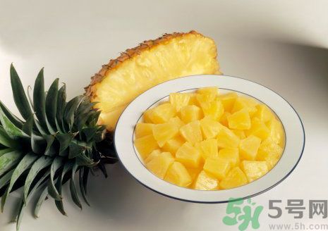 晚上9點(diǎn)可以吃菠蘿嗎？晚上吃芒果好嗎？
