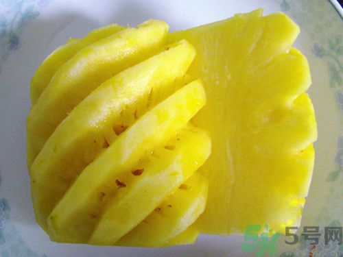 晚上9點(diǎn)可以吃菠蘿嗎？晚上吃芒果好嗎？
