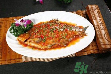 武昌魚是鳊魚嗎？武昌魚和鳊魚區(qū)別哪個好吃？