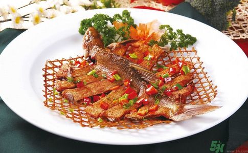 武昌魚是鳊魚嗎？武昌魚和鳊魚區(qū)別哪個好吃？
