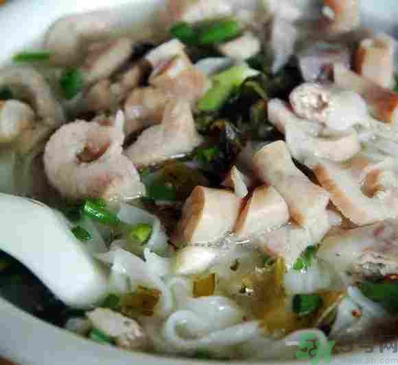 早餐吃面還是包子比較好？早餐吃包子和面健康嗎？