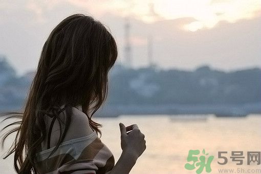 染發(fā)會(huì)增加淋巴癌的風(fēng)險(xiǎn)嗎？染發(fā)會(huì)得淋巴癌嗎？