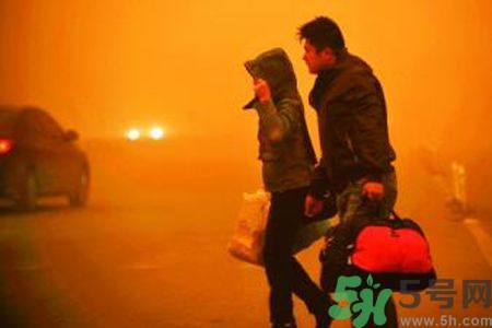 沙塵暴逼近北京到哪里了？遇到沙塵暴怎么辦？