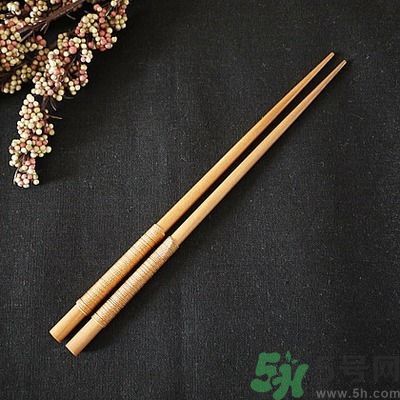 筷子要多久換一次才好？怎么用筷子最健康？