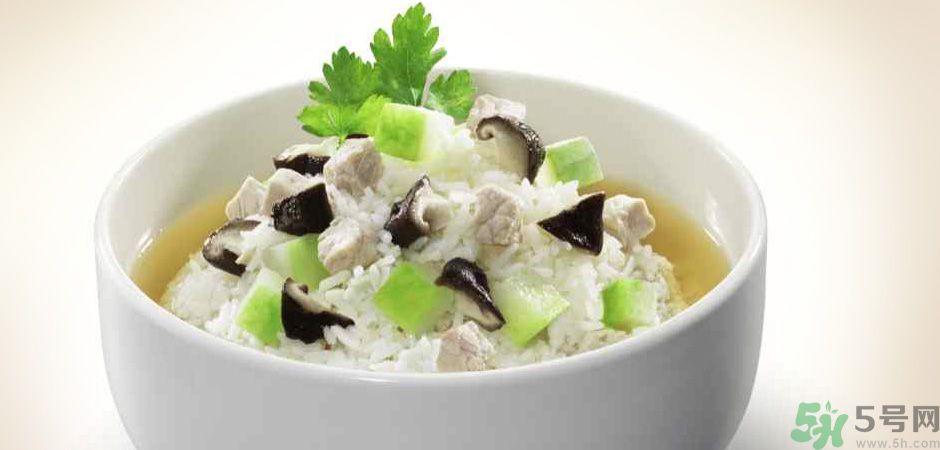 吃湯泡飯傷胃嗎？湯泡飯有什么危害？