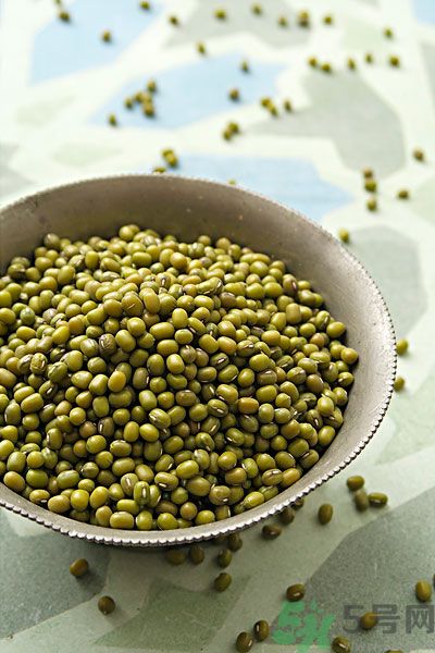 綠豆和紅豆一起吃會(huì)過敏嗎？綠豆不能和哪些食物一起吃？