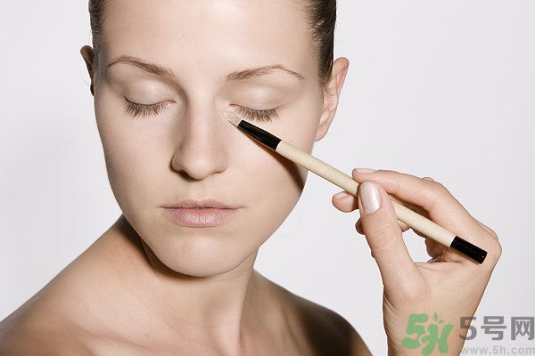 化妝刷如何使用效果好？化妝刷該怎么保養(yǎng)？