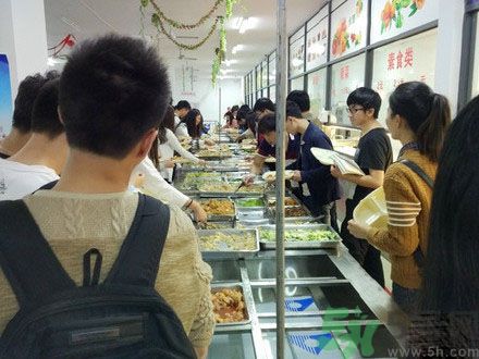 高校10元自助餐有什么？高校10元自助餐怎么樣？