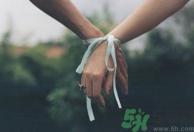 用醋泡手可以護(hù)膚嗎？怎么用醋泡手？