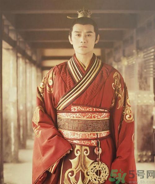 男人們一直想問(wèn)女人的16個(gè)問(wèn)題 男人們一直想問(wèn)女人的問(wèn)題是什么？